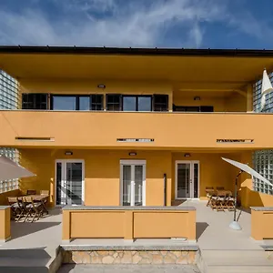 Apartments Gael Apartment Lopar
