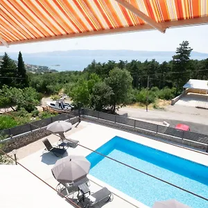 Mila Apartment Klenovica